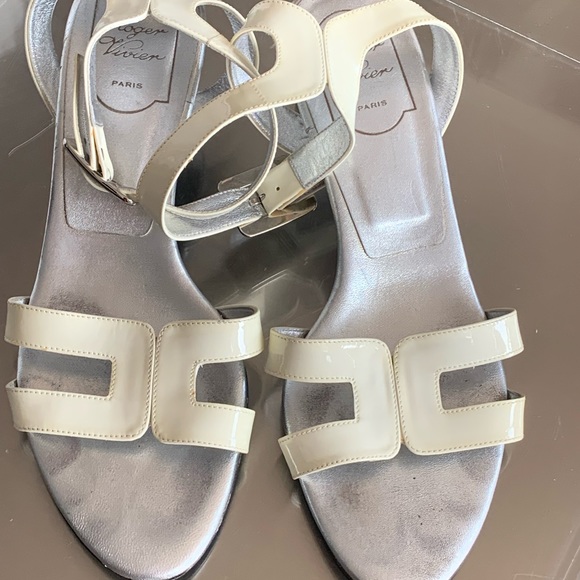 Roger Vivier Paris Sandals - Picture 6 of 8